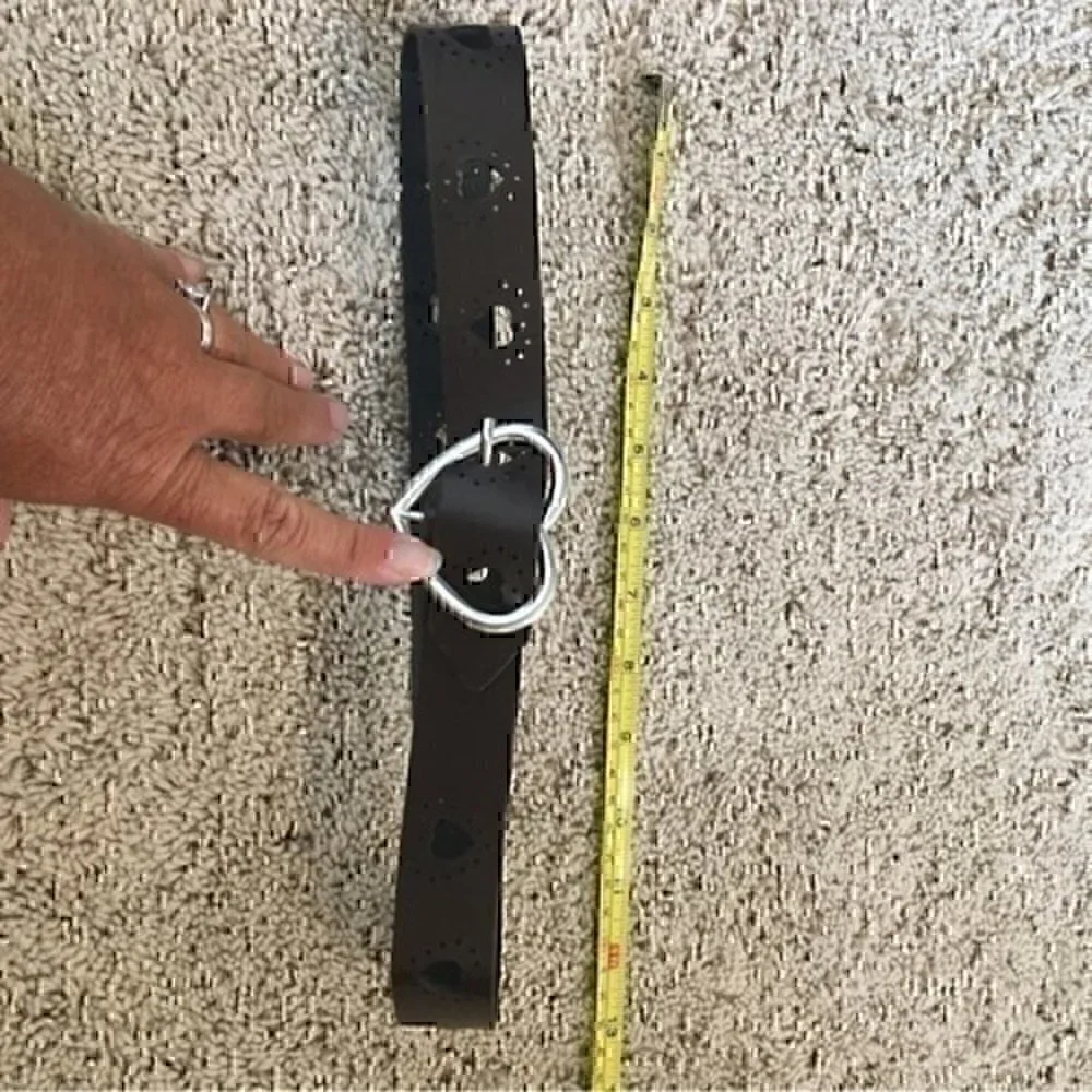 Girls size medium cutout heart belt
